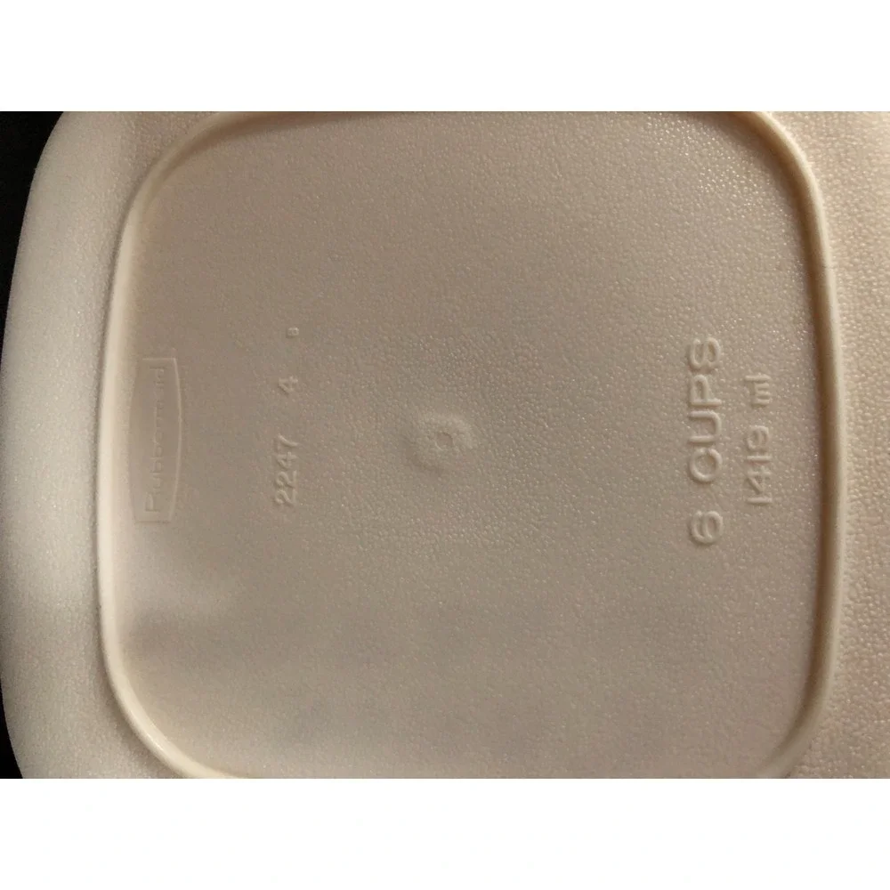 Vintage Rubbermaid Servin' Saver Almond OPAQUE 6 & 12 Cup Sq Set 2247 -2249 RARE